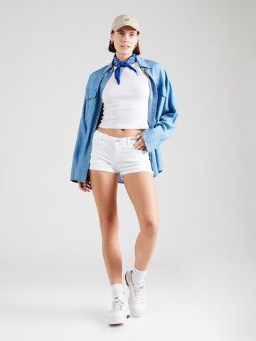 Slimfit Jeans 'Judie' di LTB in bianco