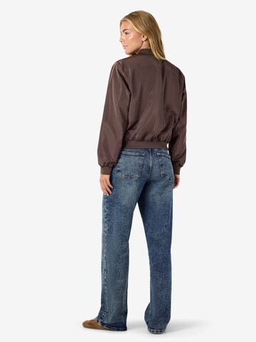 Noisy may - Chaqueta de entretiempo 'NMChase' en marrón