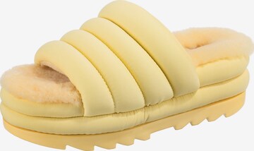 Pantoufle UGG en jaune : devant