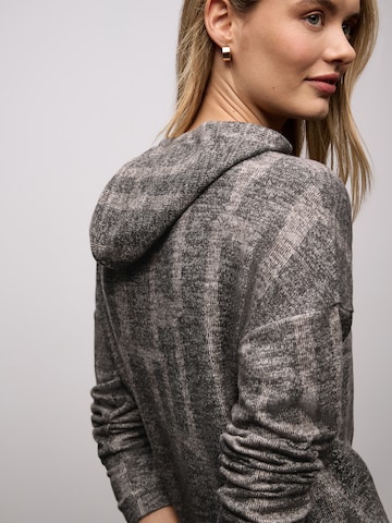 STREET ONE Shirt in Brown