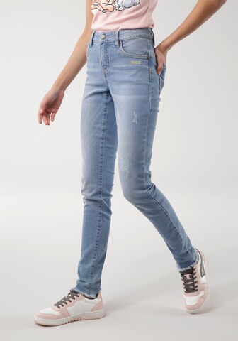 KangaROOS Jeans in Blue: front
