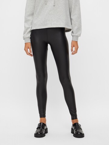 PIECES Skinny Leggings in Black: front