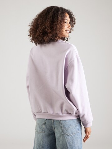 Kaotiko Sweatshirt 'SWANS' i lila