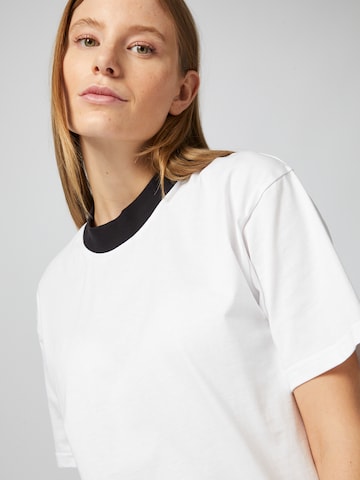 T-Shirt 'Gian' ABOUT YOU x Benny Cristo en blanc