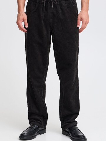 !Solid Regular Broek 'Gutti' in Zwart