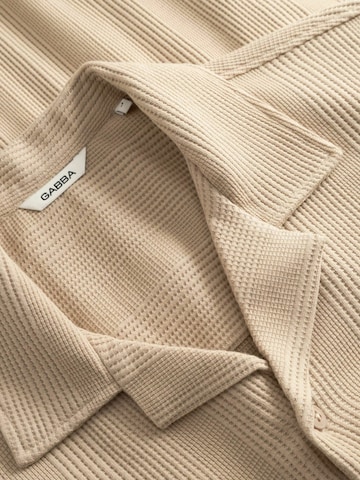 Coupe regular Chemise ' GABvalente ' GABBA en beige