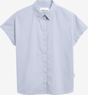 Chemisier 'LARISAANA' ARMEDANGELS en bleu : devant