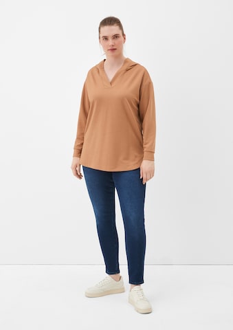 TRIANGLE Sweatshirt in Braun