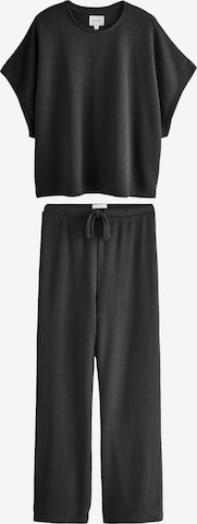 Next Pyjama värissä musta: etupuoli