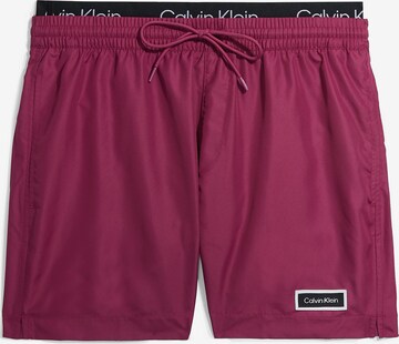 Shorts de bain Calvin Klein Swimwear en rouge : devant