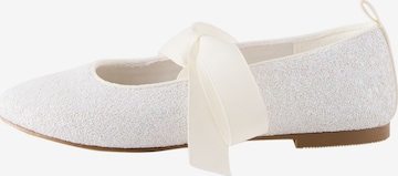 balta Next Balerinos: priekis