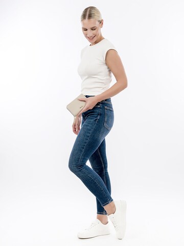 Tamaris Portemonnaie 'Felicitas' in Beige