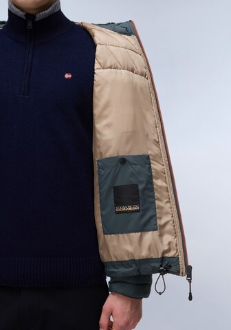 NAPAPIJRI Winterjacke in Grün