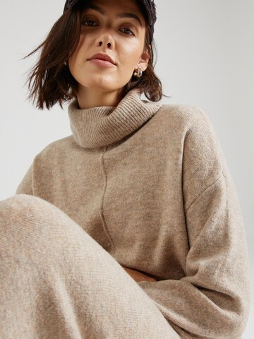 Abito in maglia di PIECES in grigio