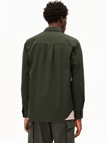 ARMEDANGELS Comfort Fit Longsleeve GIAALO OVERSHIRT in Grün