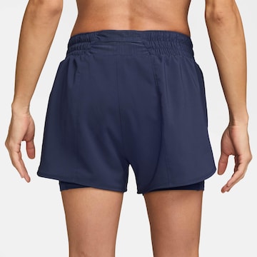 NIKE Regular Sportshorts 'One' in Blau