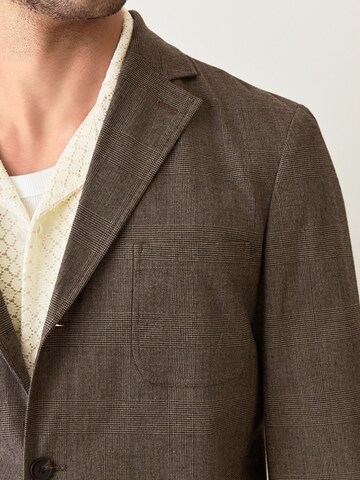 Next Slim fit Colbert in Bruin