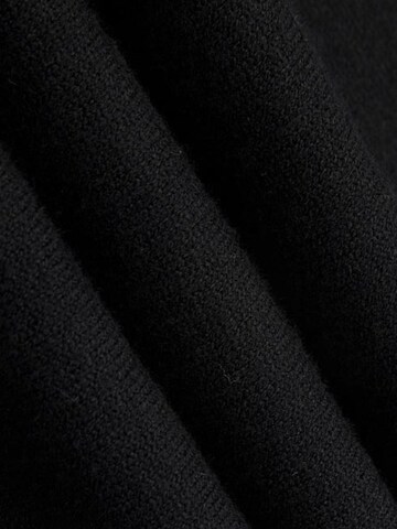Sailing Flared Pants in Black