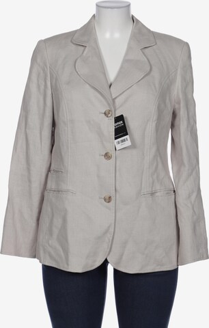 Emilia Lay Blazer in XL in White: front