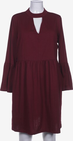 Junarose Dress in M in Red: front