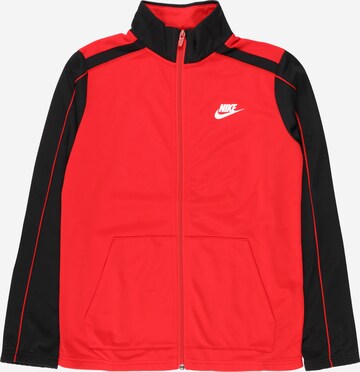 Nike Sportswear Strój do biegania 'Futura' w kolorze czerwony