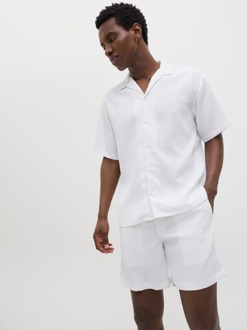 Loosefit Pantaloni '12269672' di JACK & JONES in bianco