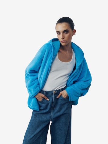 NOCTURNE Sweatjacke in Blau