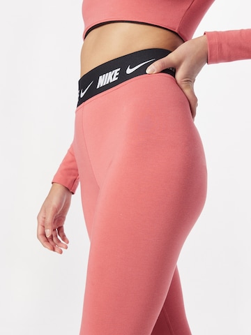 Nike Sportswear Skinny Leggings 'Club' in Roze