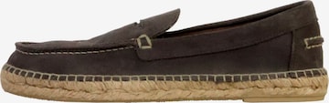 Chaussure basse Tamaris en marron : devant