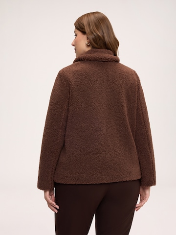Cappotto di mezza stagione di Fiorella Rubino in marrone