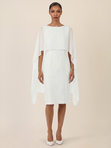 APART Kleid in Beige