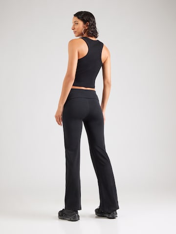 Nike Sportswear Flared Broek in Zwart