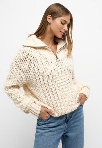 MUSTANG Pullover in Weiß