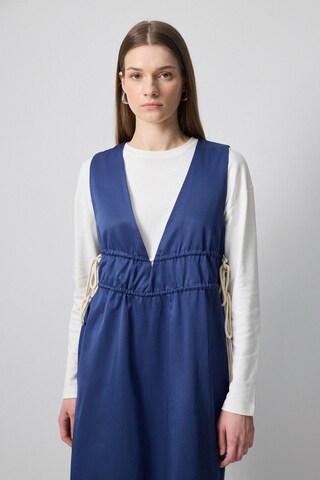 Robe Touche Prive en bleu