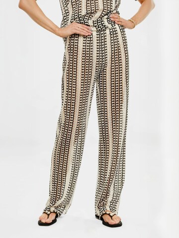 Liberte Essentiel Broek ' CROC ' in Zwart