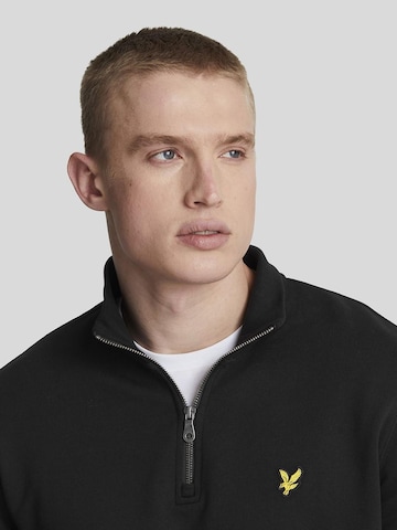 Felpa di Lyle & Scott in nero
