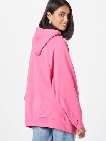 Liebesglück Sweatshirt 'DAINA' i pink