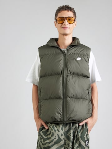 Gilet 'CLUB' Nike Sportswear en vert : devant