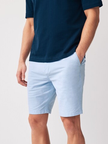 regular Pantaloni chino di Next in blu: frontale
