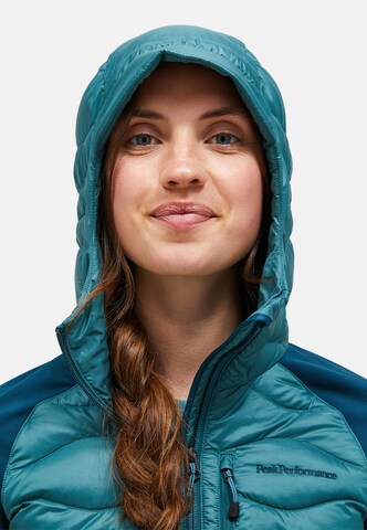 PEAK PERFORMANCE Outdoor jacket in Blue