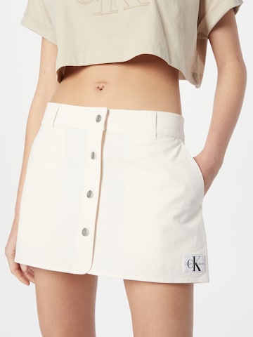 Calvin Klein Jeans - Falda en blanco