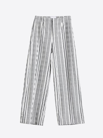 4TAILORS - Loosefit Calças 'Hook' em preto