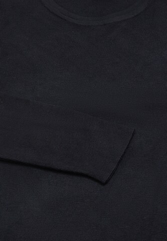 NAEMI Sweater in Black