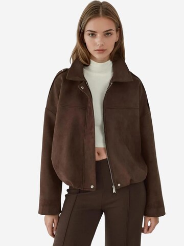 Hiccup Tussenjas in Bruin: voorkant