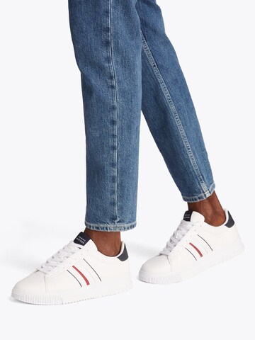 Sneaker bassa di TOMMY HILFIGER in bianco