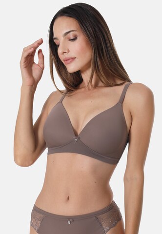 sassa Triangle Bra 'SENSUAL BEAUTY' in Brown: front