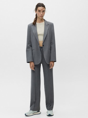 Pull&Bear Loose fit Pleated Pants in Grey: front