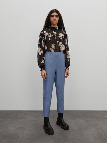 EDITED Tapered Broek 'Harlow' in Blauw