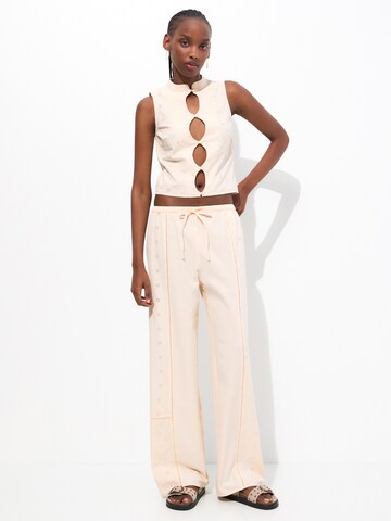 Loosefit Pantalon Pull&Bear en rose
