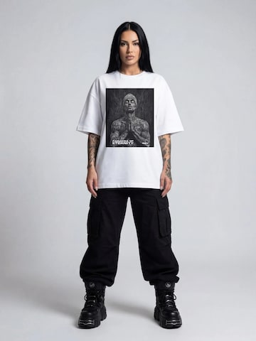 QWX2 Oversized shirt 'PRAYER' in Wit